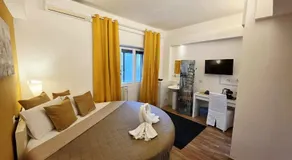 Appia Avenue 639 - Image 2