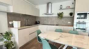 Appartamento in città con Giardino e Piscina privati - Image 5
