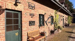 Große Apartments mit Einzelbetten Ideal für Teams & Gruppen Köln - Image 3