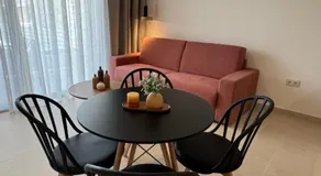 Almondo Suites - Image 5