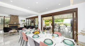 Appartement de vacances avec sauna, barbecue et piscine privée | Vue ville - Image 5