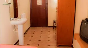 Hostal París - Image 4