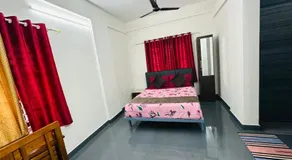 Silver Gate Rooms - Image 3