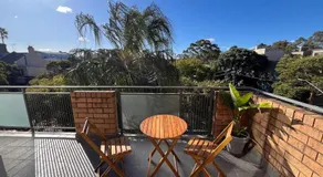 Beautiful SYD Central 3Bedrooms Home with free Parking - Image 5