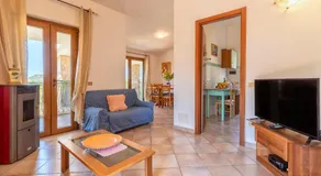 Ferienhaus 'Casa Valeria Costa Paradiso' mit Bergblick, privatem Garten und Balkon - Image 2