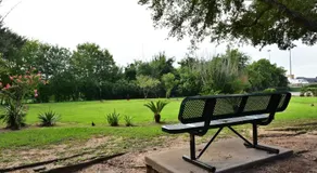 Red Carpet Inn - Image 5