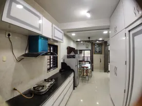 Luxurious 4BHK Bunglow - Image 3