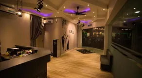Hollywood Hotel - Image 3