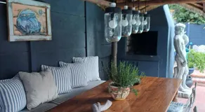 Loddey's Guesthouse by Beach Collection Winelands - Image 3