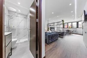 Luxury Cosy Studio Apartment Sleeps 2 - Image 1