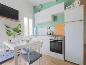 Holiday Home With Shared Pool in Luberon - Image 4