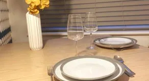 Modern Serviced 1 Bed Apartment - Sleeps 3 Near Heathrow, Thorpe Park, Windsor Castle - Staines TW18 London - Image 5