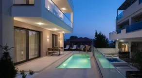 Endless Blue Luxury Suites - Image 3