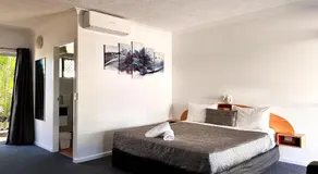 Boulevard Lodge Bundaberg - Image 2