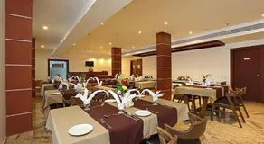 Eloor Tourist Home - Image 3
