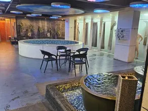 huayi hotel - Image 2