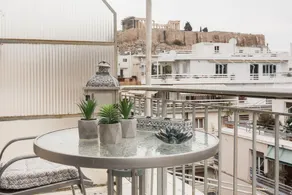 Acropolis Area Flat with Parthenon Views - Image 2