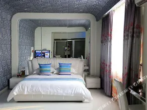 Next Wisdom Hotel - Image 4