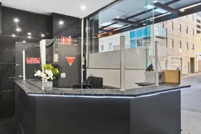 Cosmo on Bank - Image 5