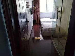 Xindan Business Hotel - Image 4