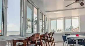 Bonefish Hotel - Image 3