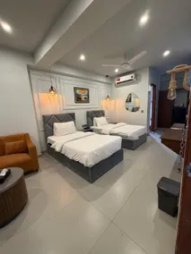 Seashell Legacy Hotel - Image 2