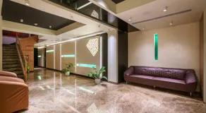 Townbridge Hotels & Suites - Image 3