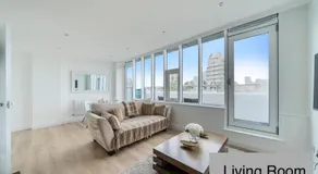 Canary Wharf Skyline ViewI Modern and Bright Top-Floor RoomsI Not Whole Flat - Image 2