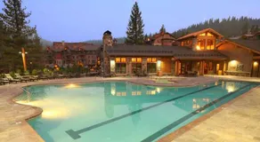 Iron Horse Lodge North 107 by East West Hospitality - Image 3