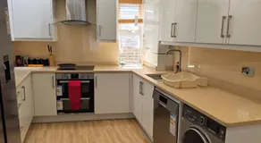 Spacious 2-bed apartment in central Kingston near Richmond Park - Image 5