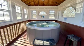 Paradise Found with Pool and Hot Tub - Image 3