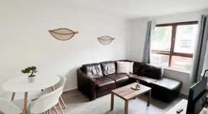The Easter Suites with free parking - Image 4