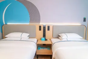 City Comfort Inn Yulin Bobai Pedestrian Street - Image 5