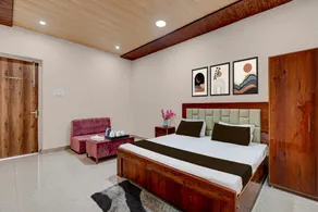 Hotel O Takrohi Hospital Road Formerly Madhuraj Palace - Image 2