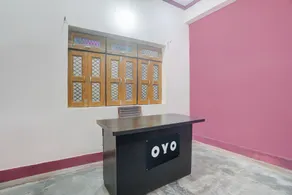SPOT ON by OYO Royal Hotel - Image 3