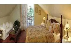 Spanish Villa Inn - Image 2