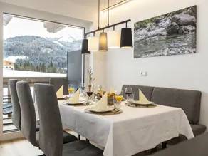 Familienorientiertes Ferienhaus mit Garten | Bergblick | Perfekt für die Arbeit von Zuhause - Image 3