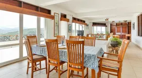 Hilltop Villa with great views out to sea - Villa Cadasse villa - Image 2