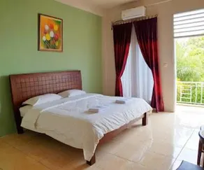 Tulip Inn Tomohon - Image 2