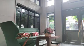 N5 Ratchawong Hostel - Image 4