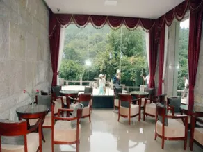 Huangshan Paiyunlou Hotel - Image 3