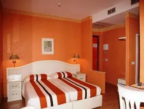 Hotel Jasminum - Image 2