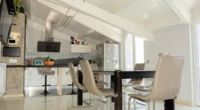 Morelli's Suite Home - Image 4
