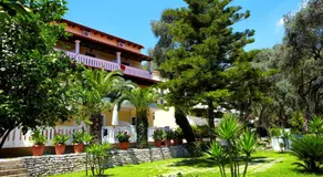 Magda's Hotel Apartments - Image 4