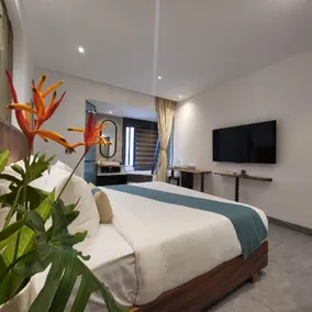 BRAND NEW - Private indoor Pool-Close to the Beach - Image 2