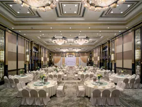 New World Shunde Hotel - Image 2