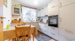 Private Rooms - Image 4
