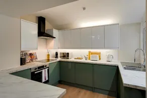 REFURBISHED Jan 26 - Meridian Place - Sleeps 7 - Image 5