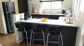 Flower Garden Self-Catering Apartments - Image 5