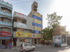 OYO 19011 Hotel Sannidhi Residency - Image 5